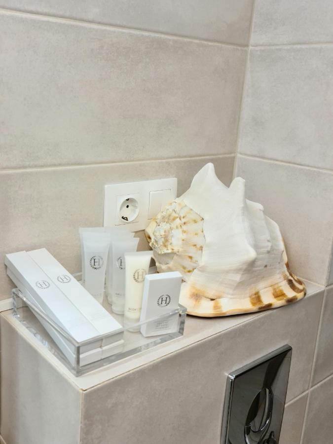 Alonisos Lux * Braşov