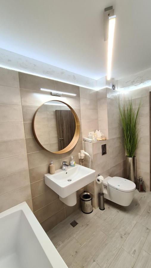 Alonisos Lux *