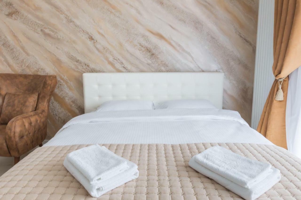 Alonisos Lux Braşov