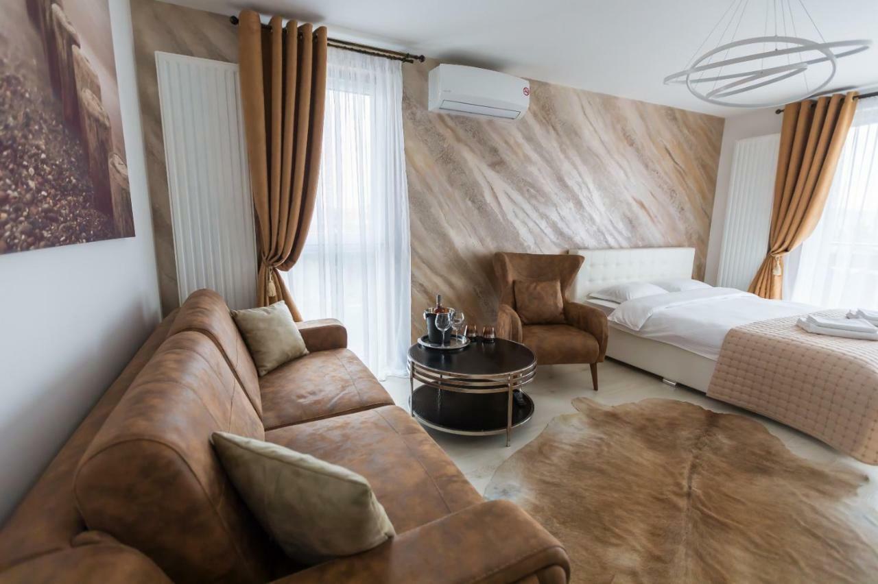 Alonisos Lux Appartamento Braşov