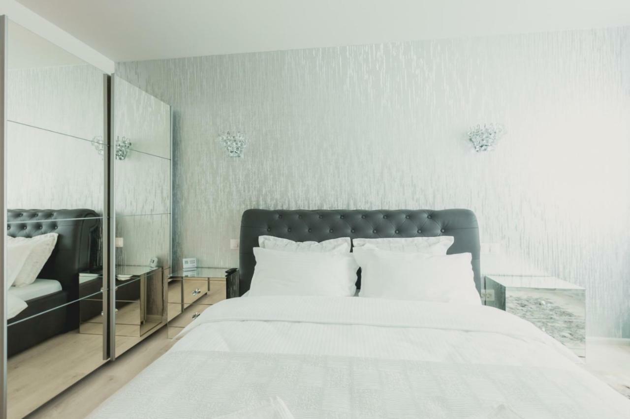 Alonisos Lux *