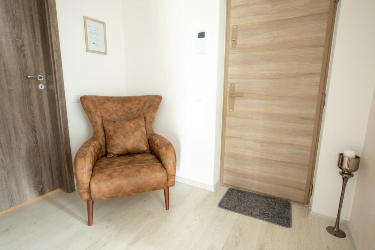 Alonisos Lux *